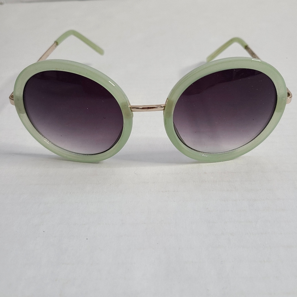 Green Sunglasses With Purple Gradient Lense